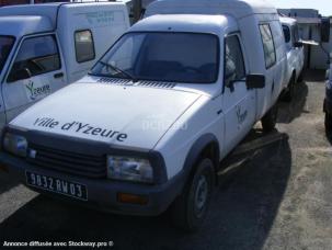 Fourgon avec parois et toit rigide Citroën C 15