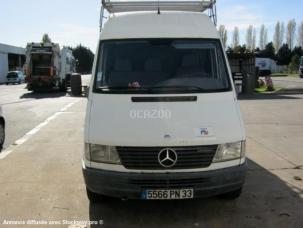 Fourgon avec parois et toit rigide Mercedes Sprinter