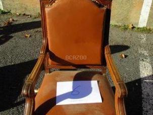 FAUTEUIL DE STYLE