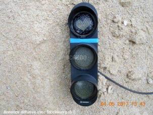 VENTE DE TROIS FEUX TRICOLORES SAGEM