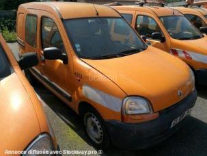 LOT 5 - LOT DE VÉHICULES LÉGERS ET UTILITAIRES KANGOO - CLIO - PEUGEOT 106 & 206