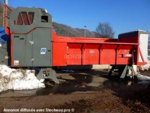 BROYEUR DECHETS VEGETAUX ET BOIS DE DEMOLITION