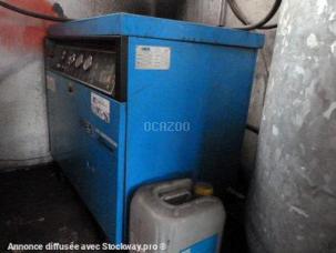 COMPRESSEUR + CUVE + DESHYDRATEUR