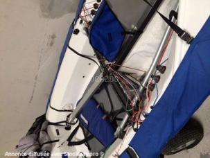FINN DEVOTTI COQUE DERIVEUR SOLITAIRE