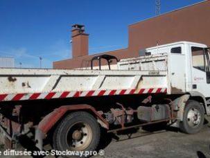 Benne basculante de chantier et de TP Iveco (BM-471-FF)