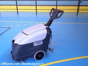 NILFISK AUTOLAVEUSE AUTOPORTÉE SC400B