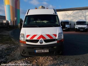 Fourgon avec parois et toit rigide Renault MASTER II