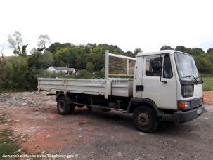 Benne basculante de chantier et de TP CAMION 612 l modif