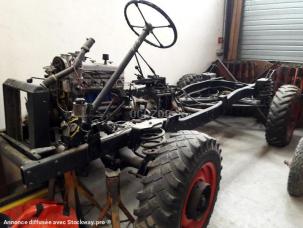 UNIMOG MERCEDES MOTEUR ESS (MAQUETTE DE FORMATION OU D'EXPOSITION)