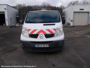 Fourgon avec parois et toit rigide Renault Trafic