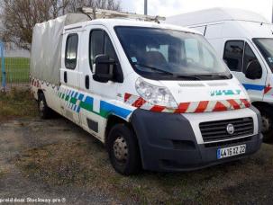 Fourgon avec parois et toit rigide Fiat Ducato