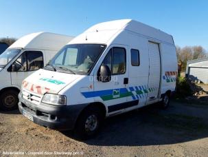 Fourgon avec parois et toit rigide Citroën Jumper