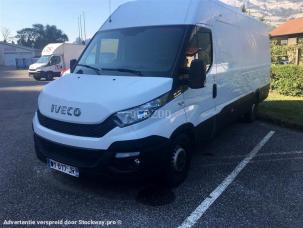 Fourgon avec parois et toit rigide Iveco Daily