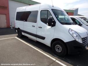 Fourgon avec parois et toit rigide Renault Master