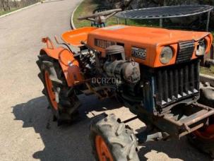 Tracteur agricole Kubota B 7000 4X4