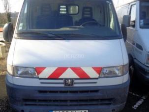 Fourgon avec parois et toit rigide Peugeot Boxer