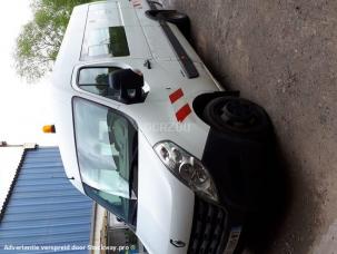 Fourgon avec parois et toit rigide Renault Master