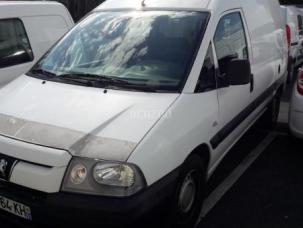 Fourgon avec parois et toit rigide Peugeot Expert