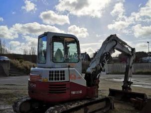 Mini-pelle Takeuchi TB 153 R