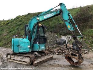 Pelle  Kobelco SK75SR-3E