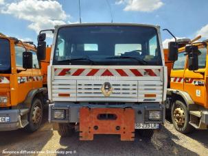 Benne basculante de chantier et de TP Renault G270