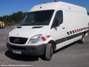 Fourgon avec parois et toit rigide Mercedes Sprinter