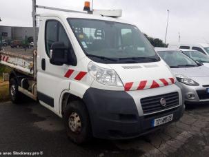 Fourgon avec parois et toit rigide Fiat Ducato