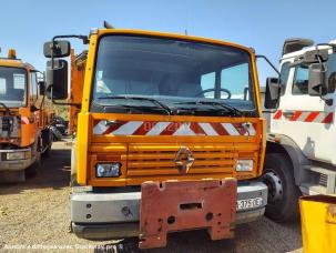 Benne basculante de chantier et de TP Renault M180