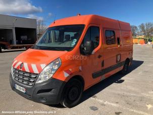 Fourgon avec parois et toit rigide Renault Master