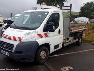 Fourgon avec parois et toit rigide Fiat Ducato