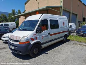 Fourgon avec parois et toit rigide Renault Master