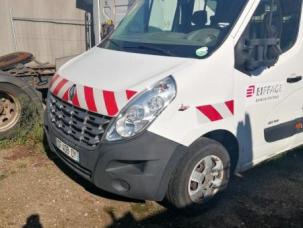 Fourgon avec parois et toit rigide Renault Master