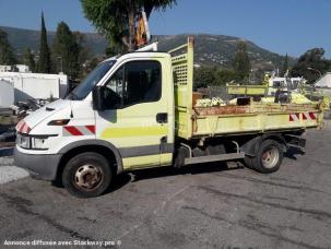 Benne basculante de chantier et de TP Iveco 35C13