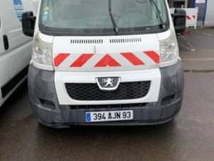 Fourgon avec parois et toit rigide Peugeot Boxer