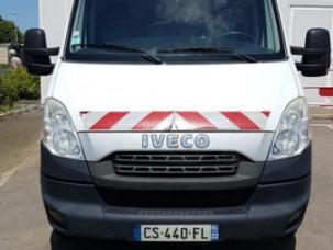 Fourgon avec parois et toit rigide Iveco 35C15