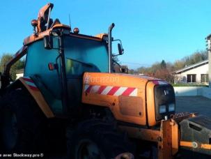 Tracteur agricole Massey Ferguson