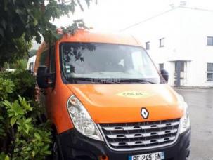 Fourgon avec parois et toit rigide Renault Master