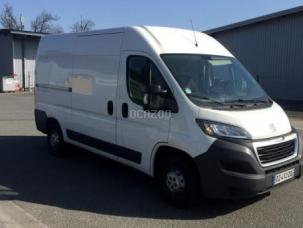 Fourgon avec parois et toit rigide Peugeot Boxer