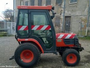 Tracteur agricole Kubota B2100
