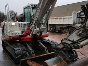 Mini-pelle Takeuchi TB 175