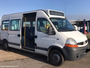 Fourgon avec parois et toit rigide Renault Master