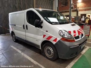 Fourgon avec parois et toit rigide Renault Trafic