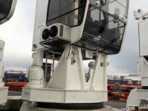 Grue à tour Liebherr 245ECH-12