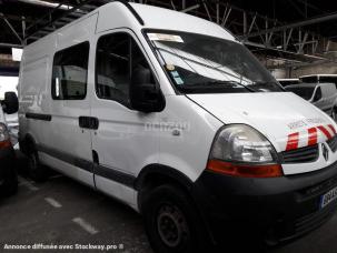 Fourgon avec parois et toit rigide Renault Master