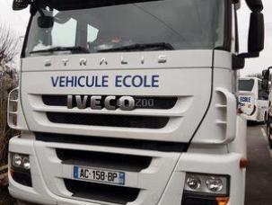 Pour semi-remorque Iveco 440S36