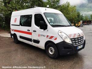 Fourgon avec parois et toit rigide Renault Master