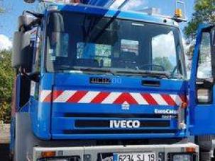 Nacelle automotrice Iveco 140E24