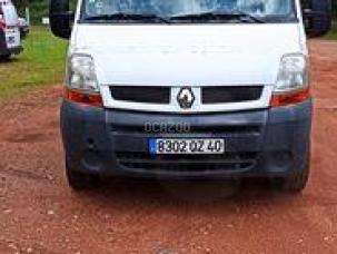 Fourgon avec parois et toit rigide Renault Master