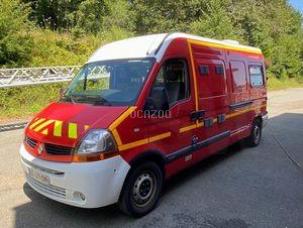 Fourgon avec parois et toit rigide Renault Master