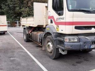 Benne basculante de chantier et de TP Renault Kerax